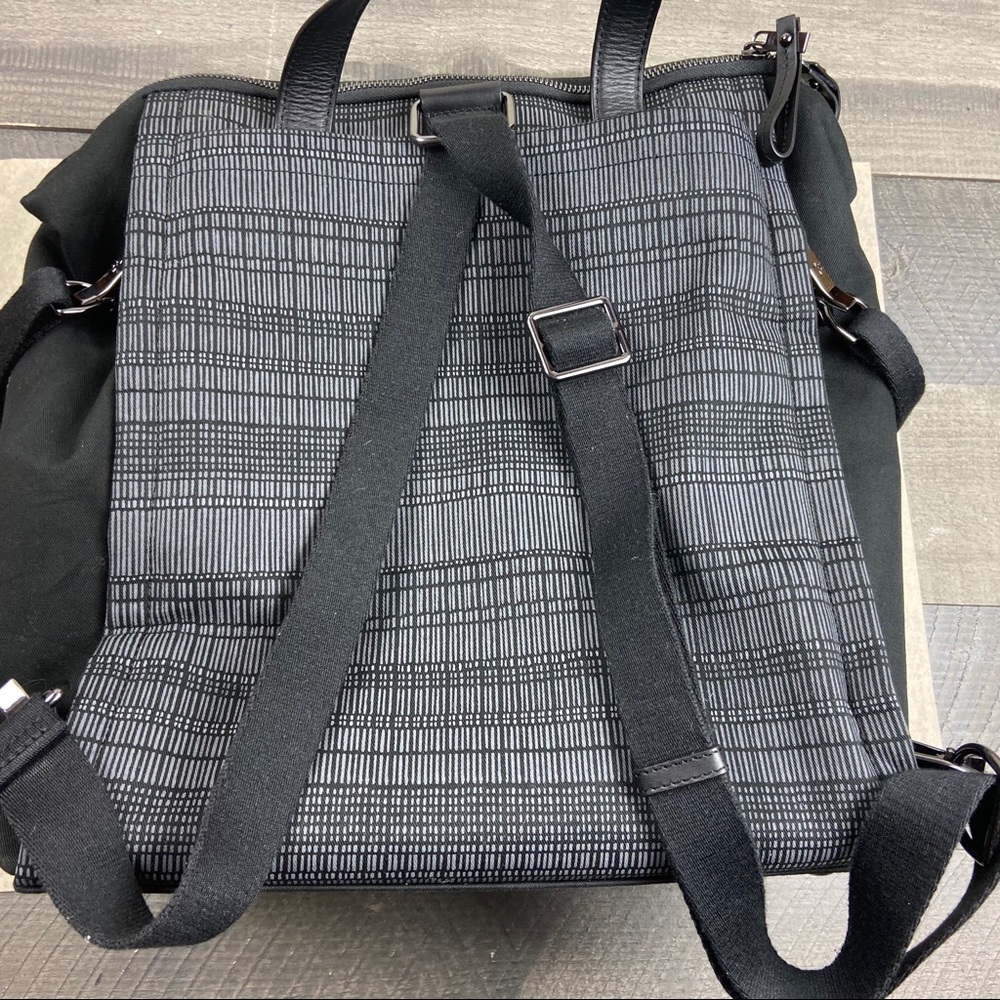 Skip Hop - Highline Convertible Diaper Backpack. - Picture 5 of 8